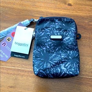 Bagglini crossbody or wristlet bag